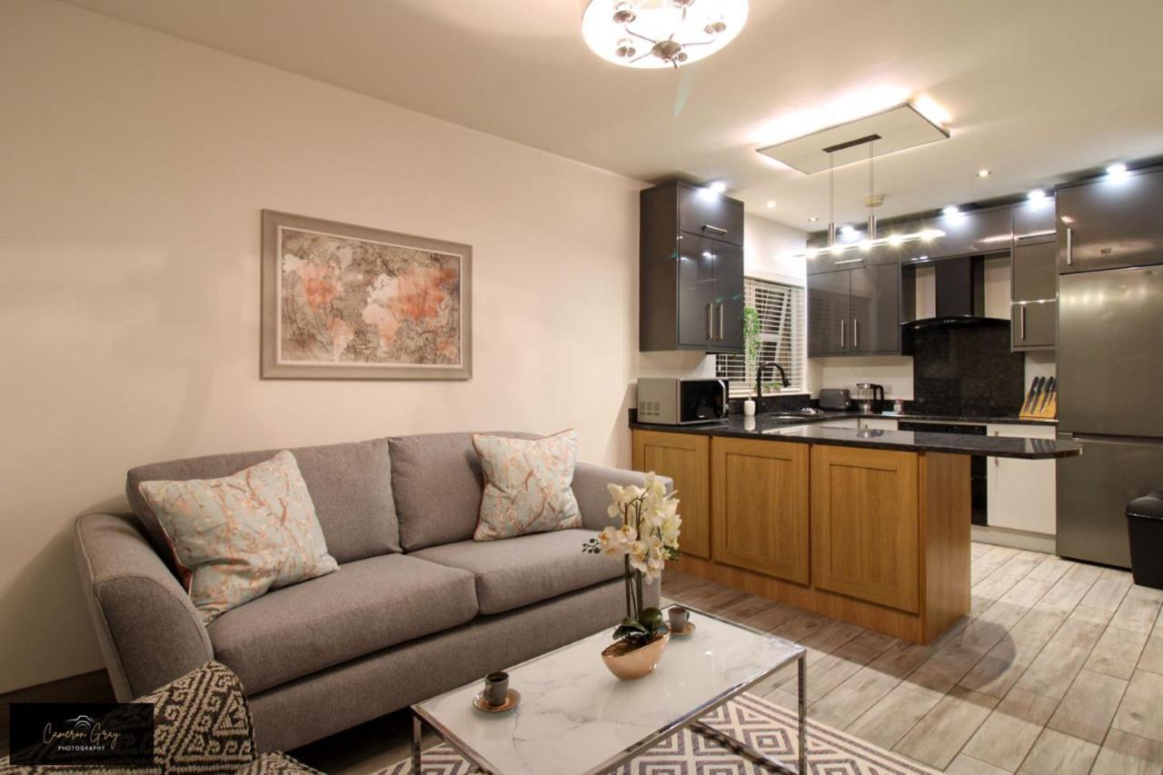 Nice 2 Bed House, Office, Wi-Fi, Free Parking Belfast Exteriér fotografie