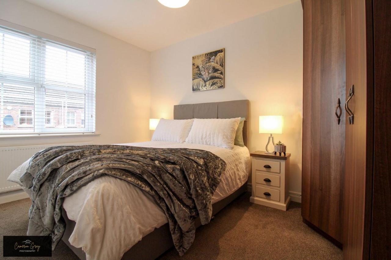 Nice 2 Bed House, Office, Wi-Fi, Free Parking Belfast Exteriér fotografie