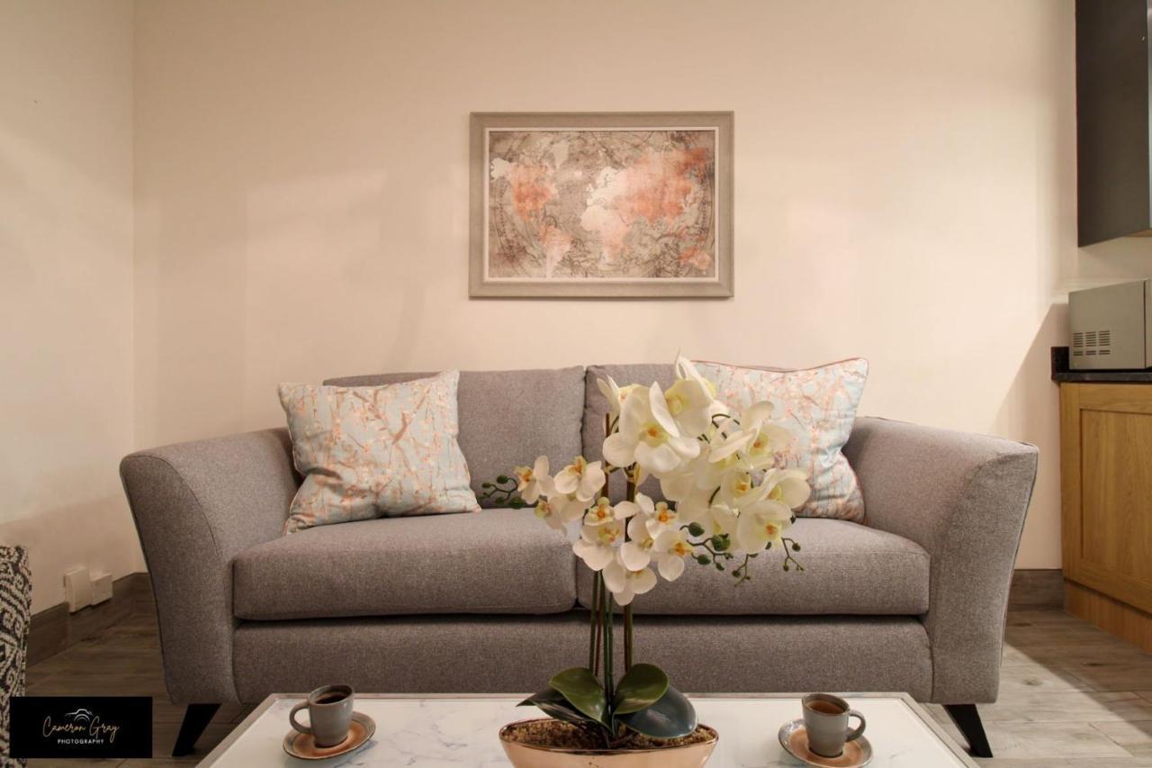 Nice 2 Bed House, Office, Wi-Fi, Free Parking Belfast Exteriér fotografie