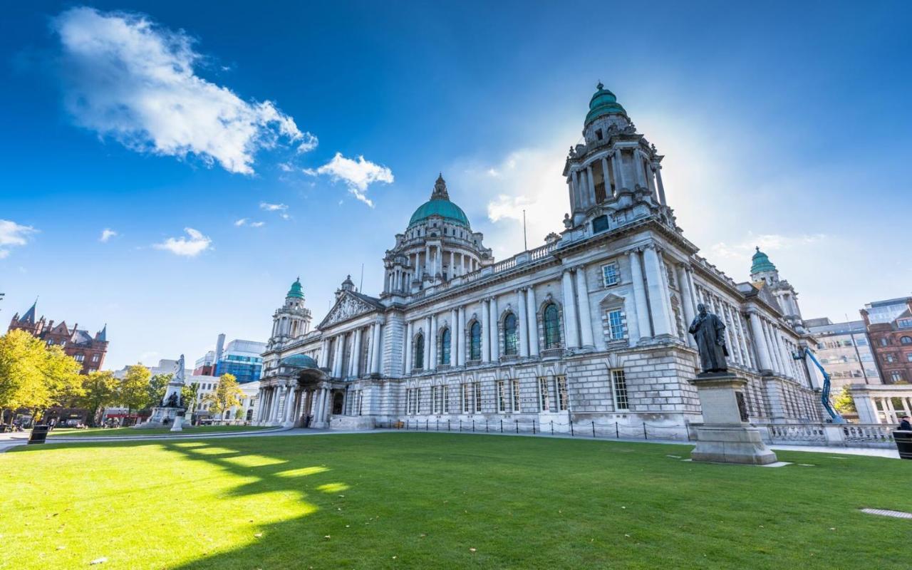 Nice 2 Bed House, Office, Wi-Fi, Free Parking Belfast Exteriér fotografie
